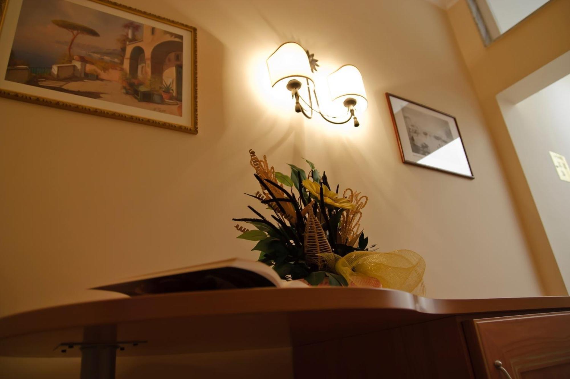 Bed and Breakfast Le Stanze Del Console Gravina in Puglia Exterior foto