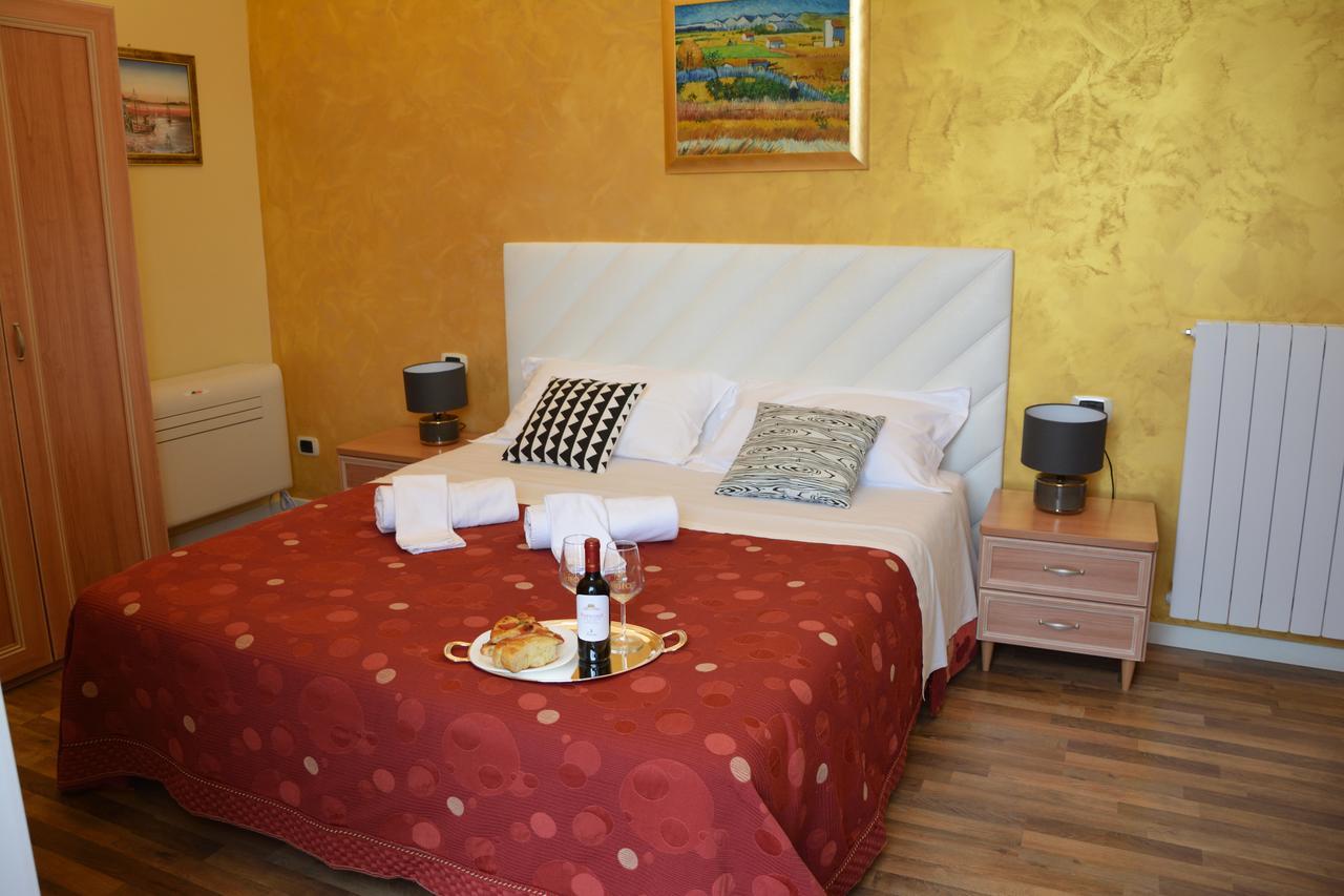 Bed and Breakfast Le Stanze Del Console Gravina in Puglia Exterior foto