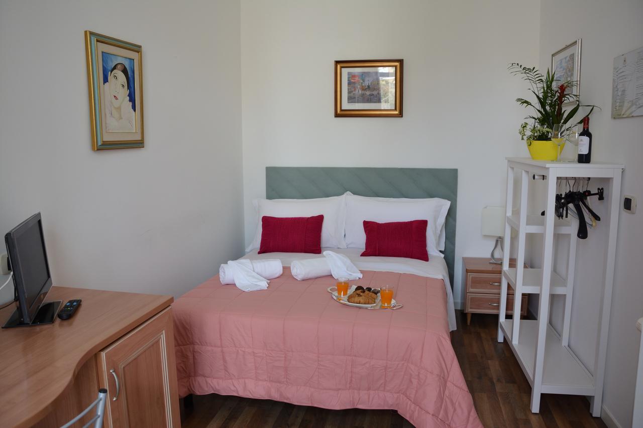Bed and Breakfast Le Stanze Del Console Gravina in Puglia Exterior foto