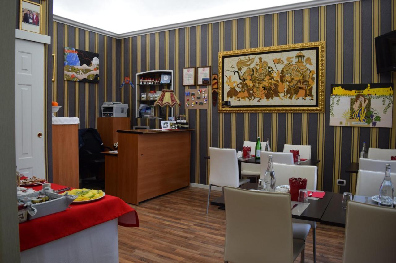 Bed and Breakfast Le Stanze Del Console Gravina in Puglia Exterior foto